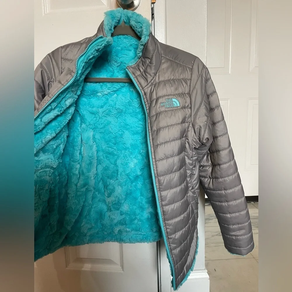 North face reversible puffer fleece jacket Girls size L (14/16)